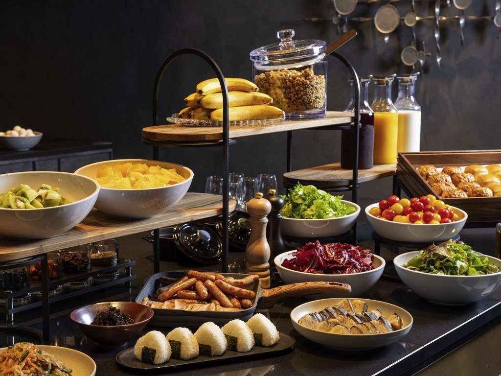 Mercure Tokyo Haneda Airport Ресторан фото